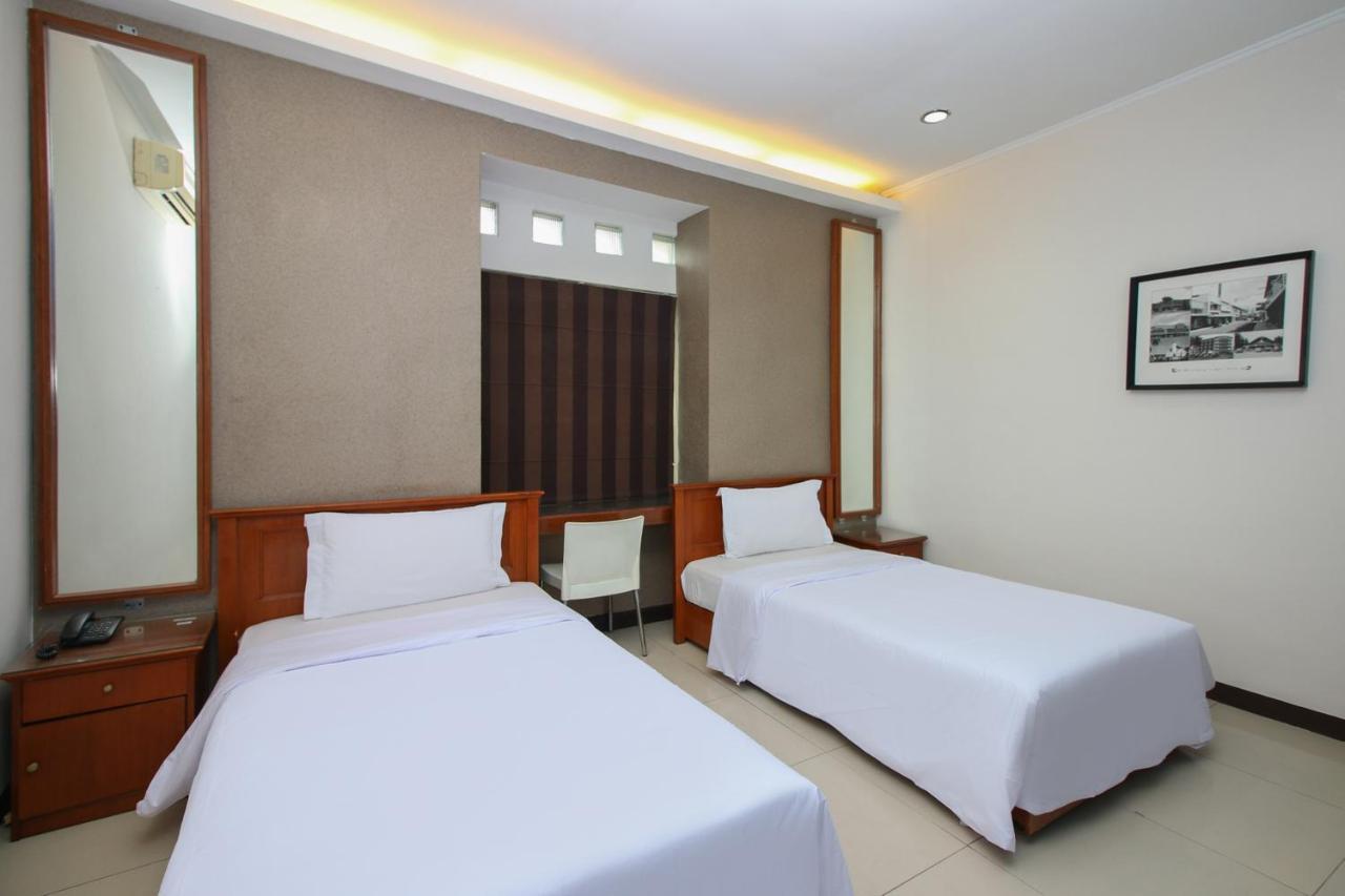Sky Hotel Buah Batu 1 반둥 외부 사진